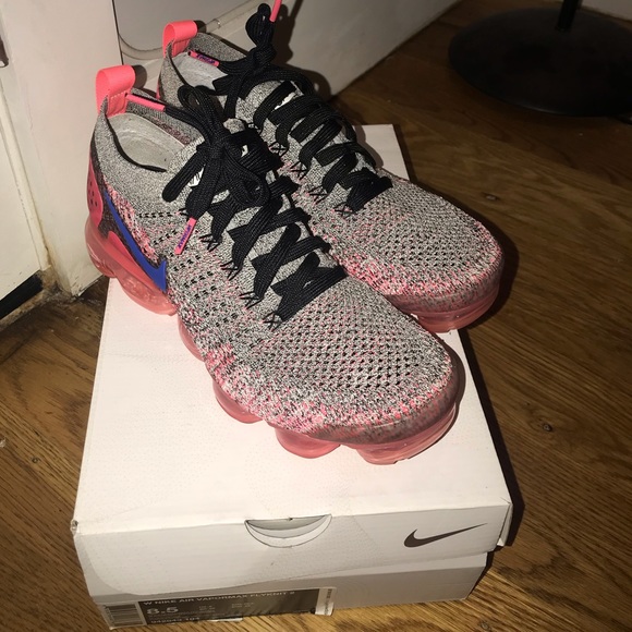 Nike Vapormax Flyknit-SOLD - Picture 2 of 3